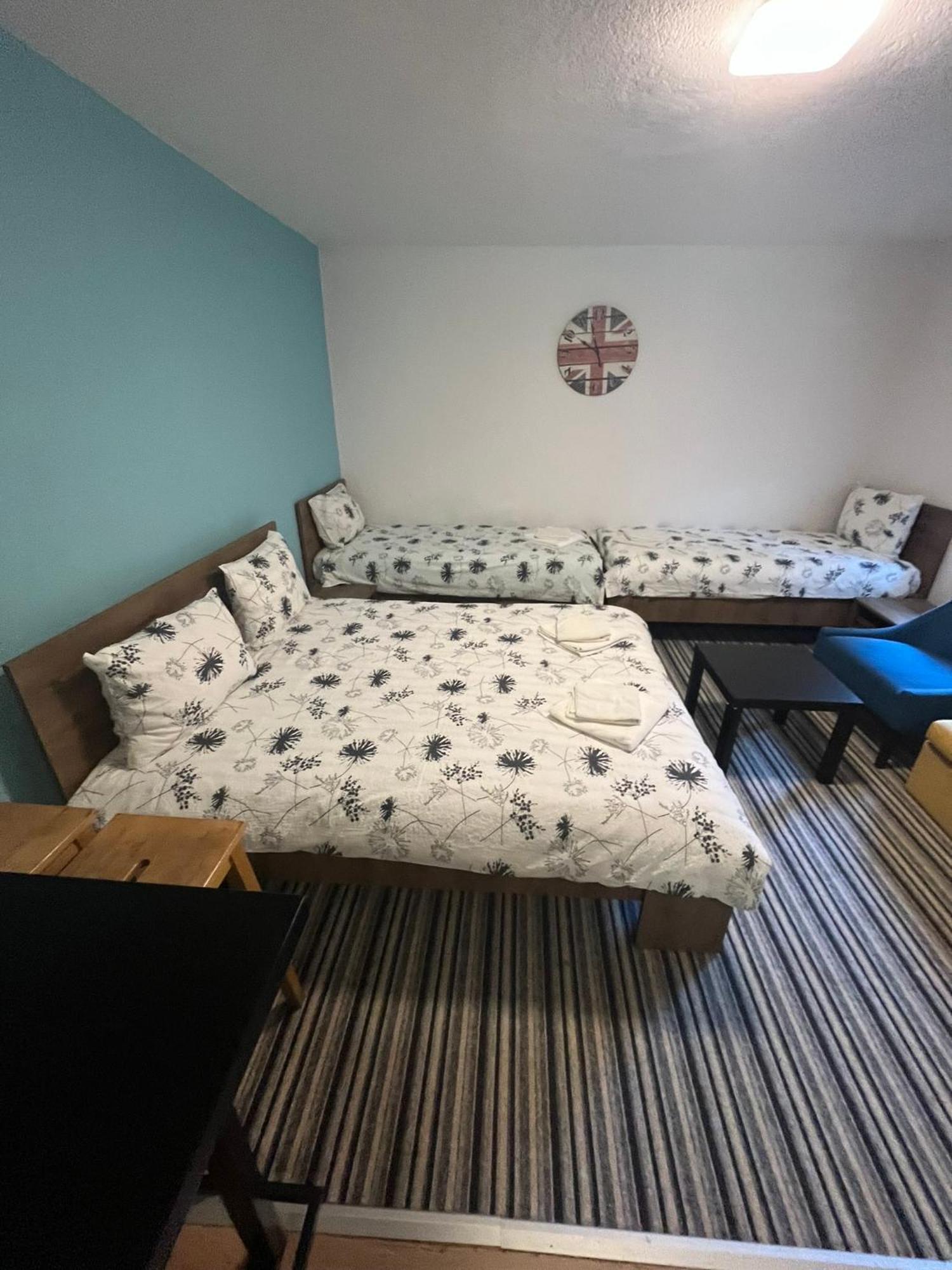 Apartments Music, Garden And Free Parking Сараево Екстериор снимка